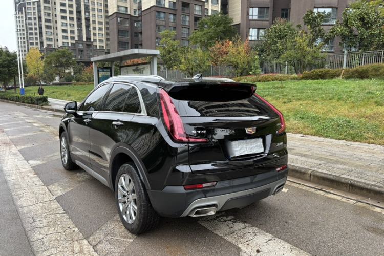 Used Cadillac XT4 2022 28T Two-Wheel-Drive Luxury Version Exterior 5