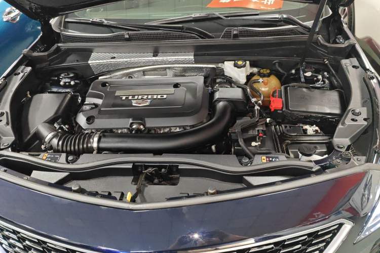 Used Cadillac XT4 2021 28T Two-Wheel Drive Luxury Version Engine Bay