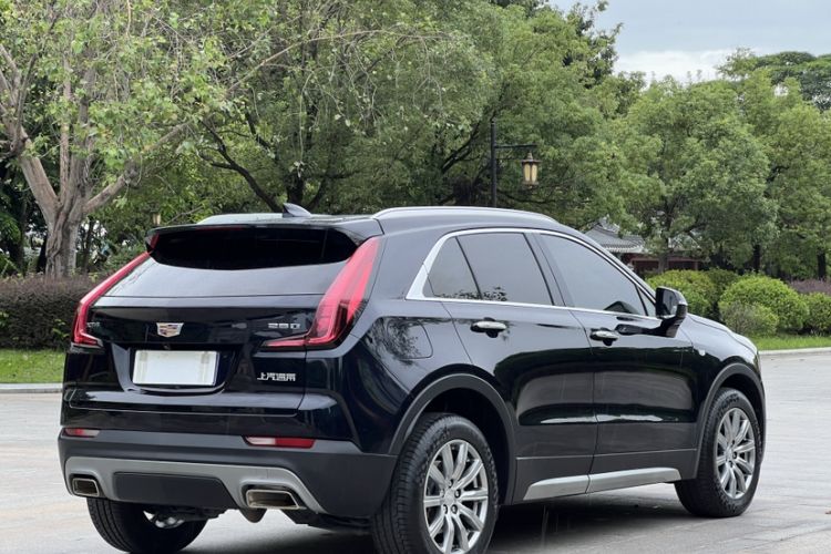 Used Cadillac XT4 2021 28T Two-Wheel Drive Luxury Version Exterior 4