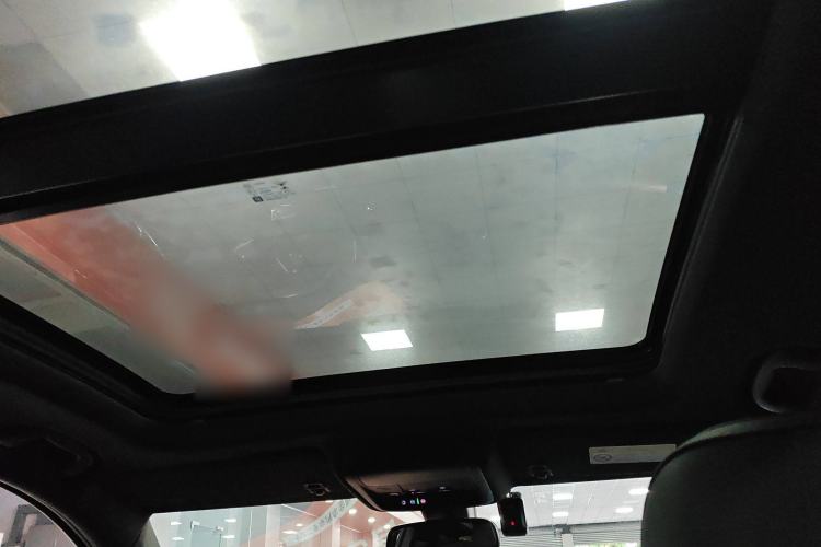 Used Cadillac XT4 2021 28T Two-Wheel Drive Luxury Version Headliner