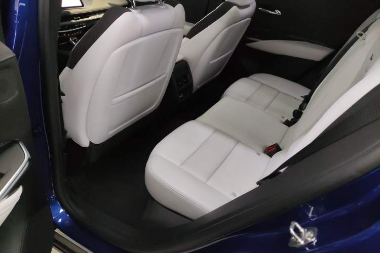 Used Cadillac XT4 2024 28T Two-Wheel-Drive Prestige Version Left Rear Seat