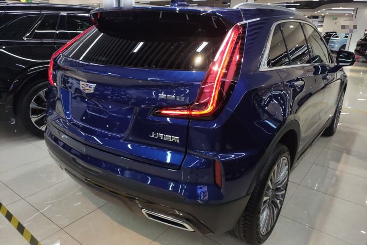Used Cadillac XT4 2024 28T Two-Wheel-Drive Prestige Version Rear Right 45 Deg