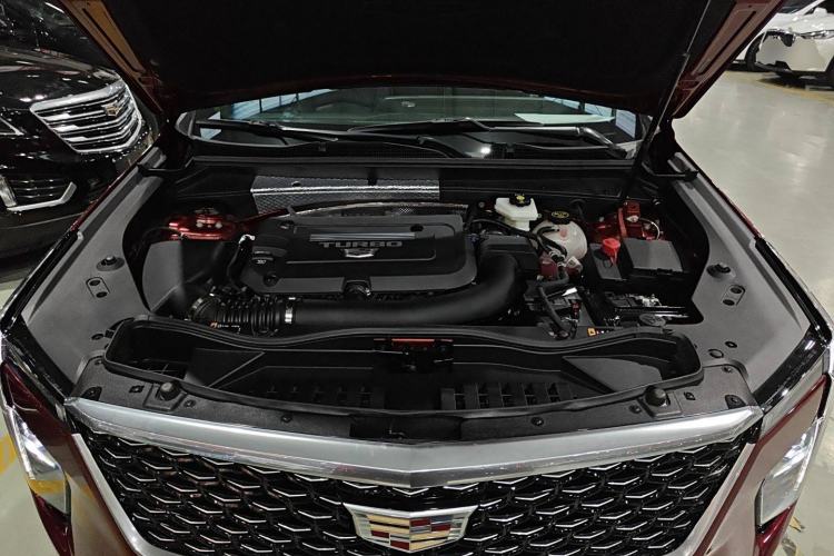 Used Cadillac XT4 2024 28T Two-Wheel-Drive Prestige Version Engine Bay