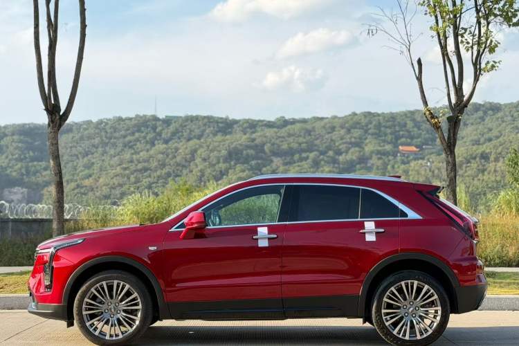Used Cadillac XT4 2024 28T Two-Wheel-Drive Prestige Version Exterior 3