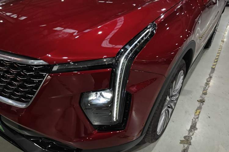Used Cadillac XT4 2024 28T Two-Wheel-Drive Prestige Version Left Front Headlight
