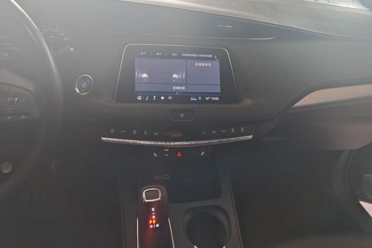 Used Cadillac XT4 2018 28T Two-Wheel-Drive Luxury Model Audio And AC Panel