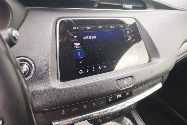 Used Cadillac XT4 2018 28T Two-Wheel-Drive Luxury Model Audio And AC Panel