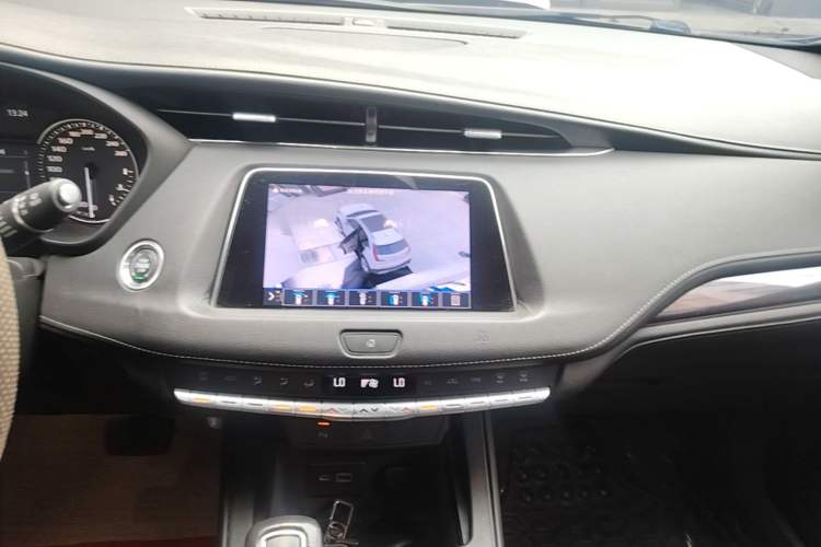 Used Cadillac XT4 2018 28T Two-Wheel Drive Tech Version Audio And AC Panel