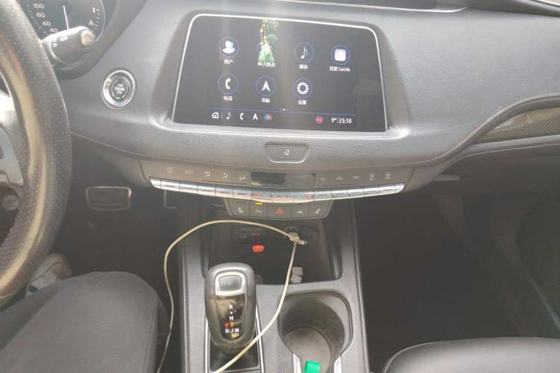 Used Cadillac XT4 2018 28T 4x4 Leading Sport Model Audio And AC Panel