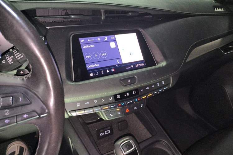 Used Cadillac XT4 2018 28T Four-Wheel Drive Leading Model Audio And AC Panel
