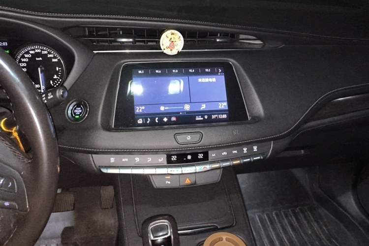 Used Cadillac XT4 2018 28T Two-Wheel Drive Tech Version Audio And AC Panel