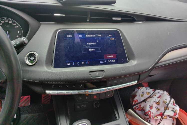 Used Cadillac XT4 2018 28T Two-Wheel-Drive Luxury Model Audio And AC Panel