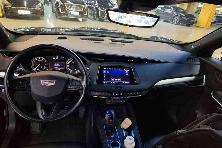 Used Cadillac XT4 2018 28T Four-Wheel Drive Leading Model Audio And AC Panel