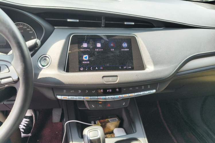 Used Cadillac XT4 2018 28T Two-Wheel Drive Leading Version Audio And AC Panel