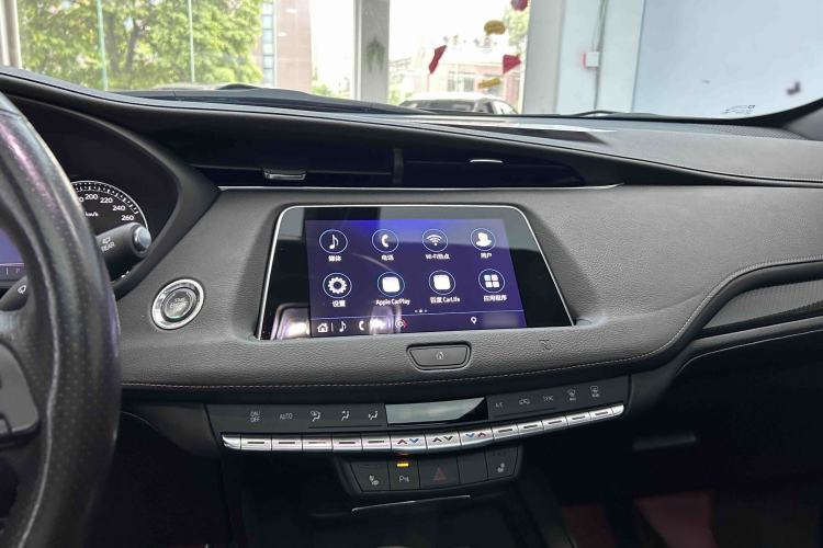 Used Cadillac XT4 2018 28T Two-Wheel Drive Luxury Sport Model Audio And AC Panel