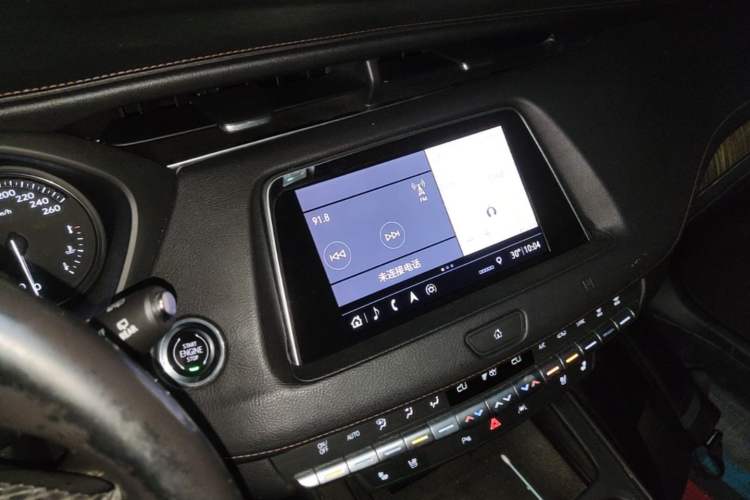 Used Cadillac XT4 2018 28T 4x4 Platinum Edition Audio And AC Panel