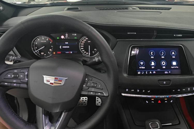 Used Cadillac XT4 2018 28T Four-Wheel Drive Leading Model Center Console