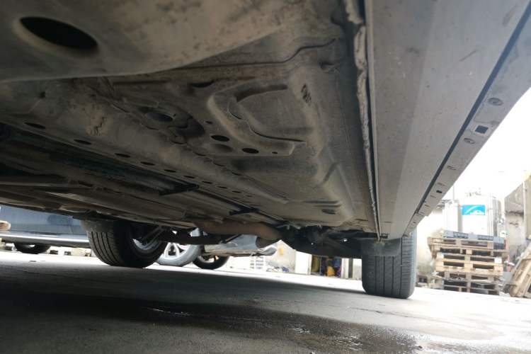 Used Cadillac XT4 2018 28T Two-Wheel-Drive Luxury Model Chassis Front Left