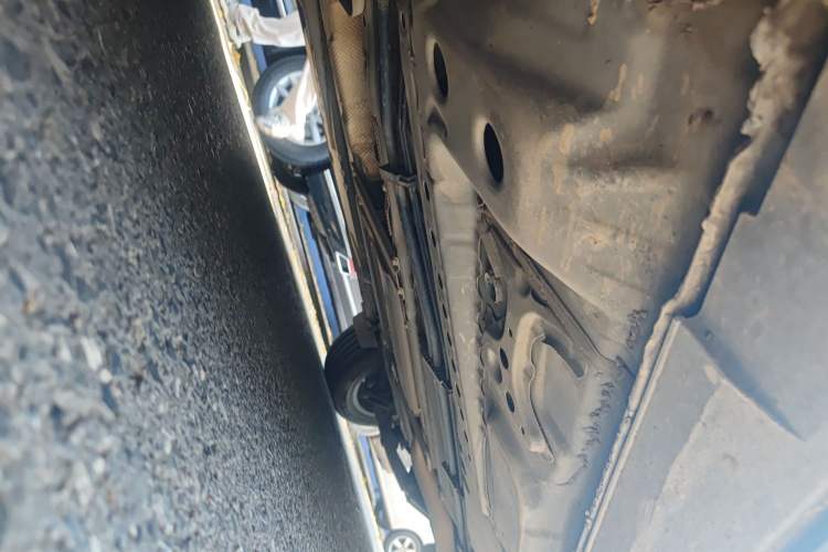 Used Cadillac XT4 2018 28T Two-Wheel-Drive Luxury Model Chassis Front Left