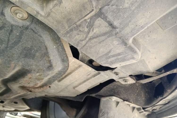 Used Cadillac XT4 2018 28T Two-Wheel Drive Leading Version Chassis Front Left