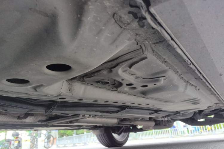 Used Cadillac XT4 2018 28T 4x4 Platinum Sport Edition Chassis Front Left