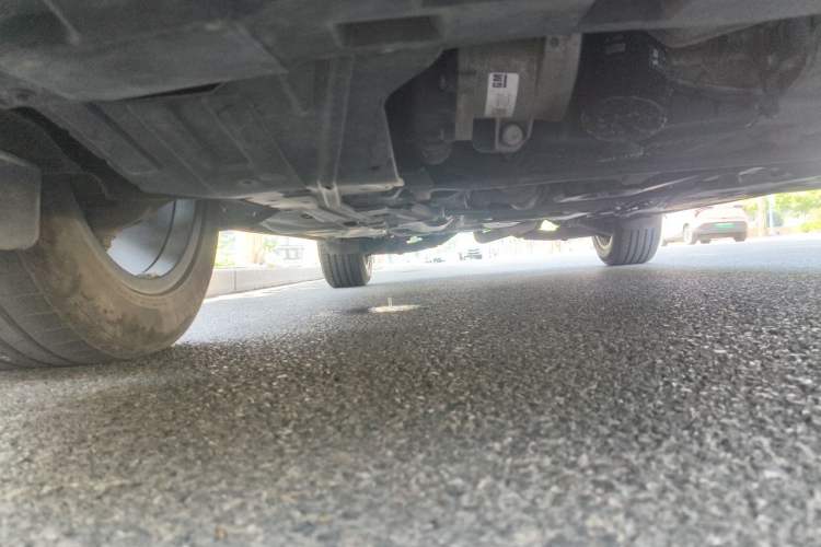 Used Cadillac XT4 2018 28T Two-Wheel Drive Leading Version Chassis Front Right