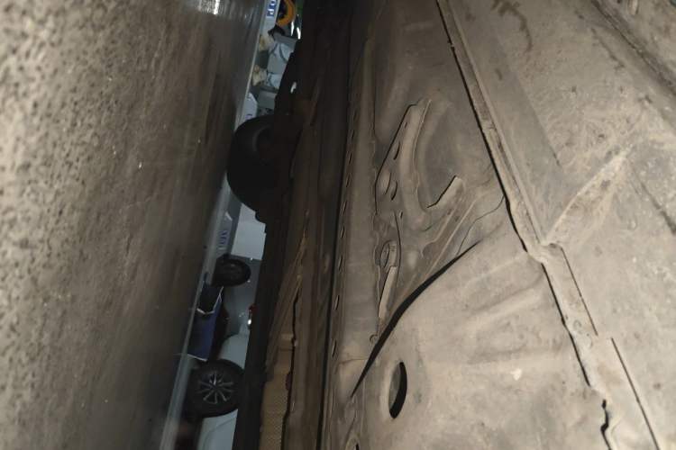 Used Cadillac XT4 2018 28T Two-Wheel Drive Leading Version Chassis Front Right