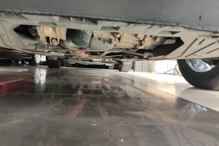Used Cadillac XT4 2018 28T Two-Wheel Drive Leading Version Chassis Front