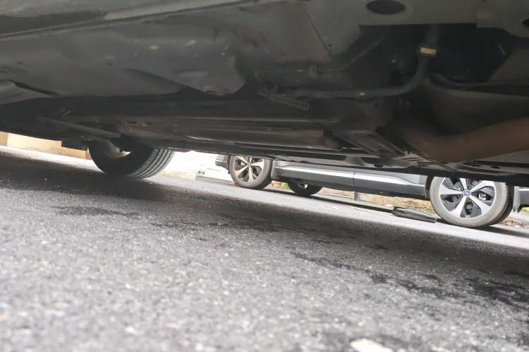 Used Cadillac XT4 2018 28T Two-Wheel-Drive Luxury Model Chassis Rear Left
