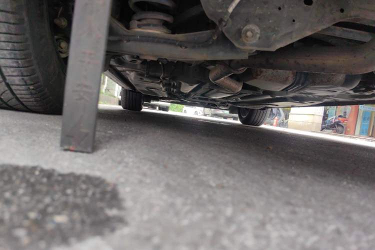 Used Cadillac XT4 2018 28T Two-Wheel-Drive Luxury Model Chassis Rear Left