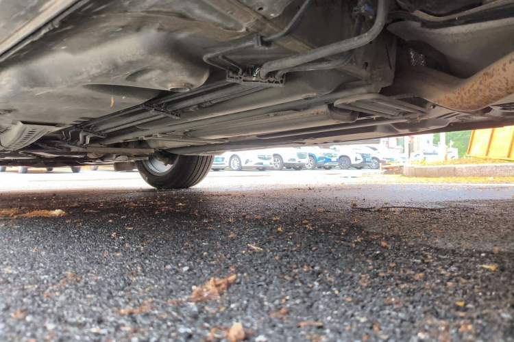 Used Cadillac XT4 2018 28T Two-Wheel-Drive Luxury Model Chassis Rear Left