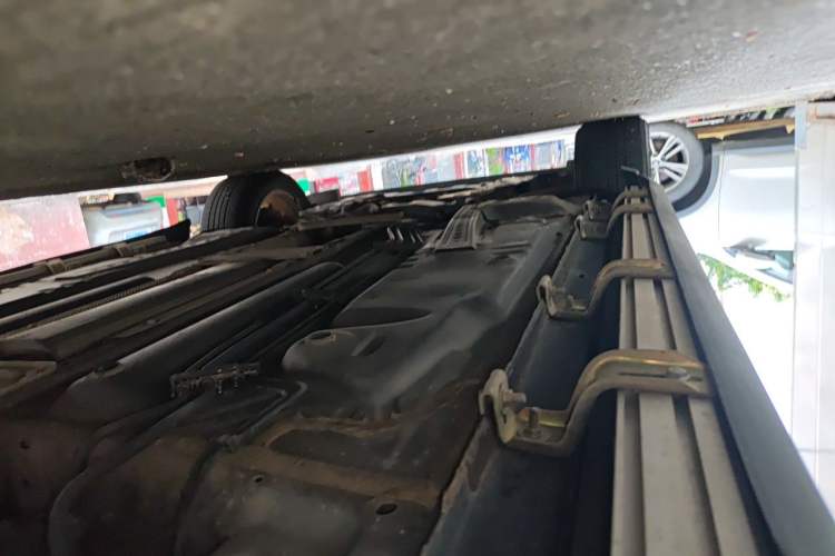 Used Cadillac XT4 2018 28T Two-Wheel Drive Tech Version Chassis Rear Left