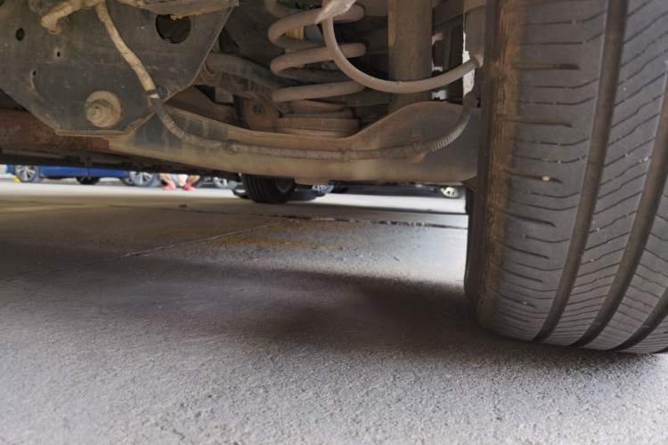 Used Cadillac XT4 2018 28T Two-Wheel Drive Tech Version Chassis Rear Right