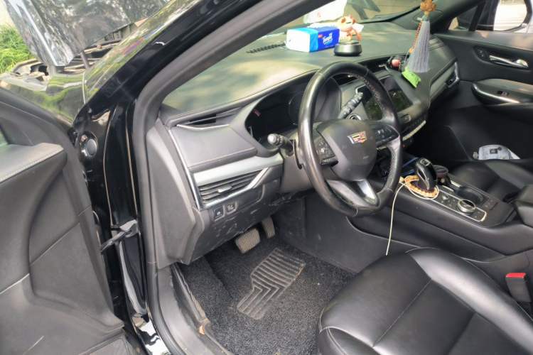 Used Cadillac XT4 2018 28T Two-Wheel Drive Leading Version Driver Seat