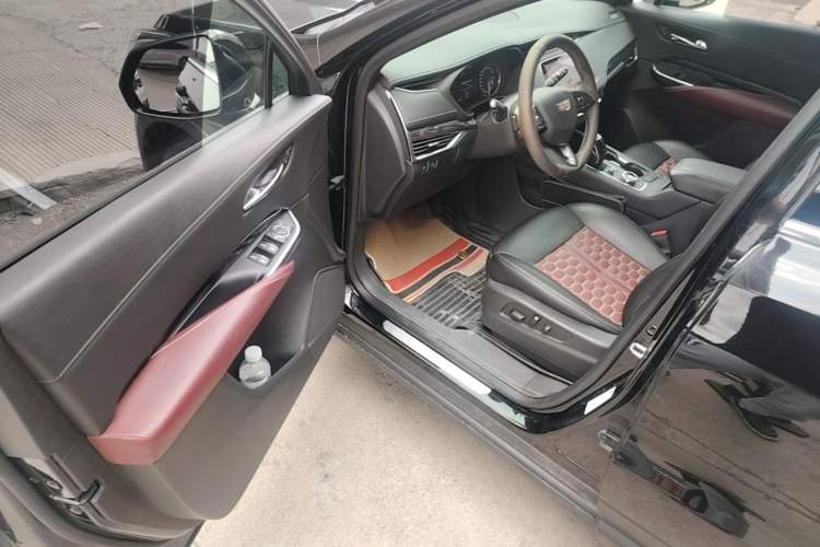 Used Cadillac XT4 2018 28T Two-Wheel Drive Tech Version Driver Seat