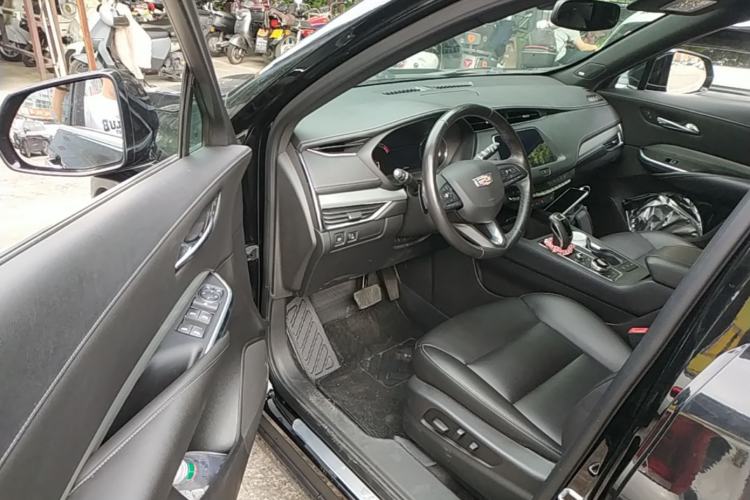 Used Cadillac XT4 2018 28T Two-Wheel Drive Leading Version Driver Seat