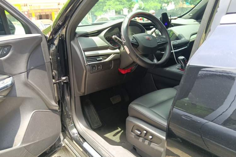 Used Cadillac XT4 2018 28T Two-Wheel Drive Leading Version Driver Seat
