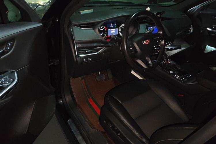 Used Cadillac XT4 2018 28T Two-Wheel Drive Tech Version Driver Seat