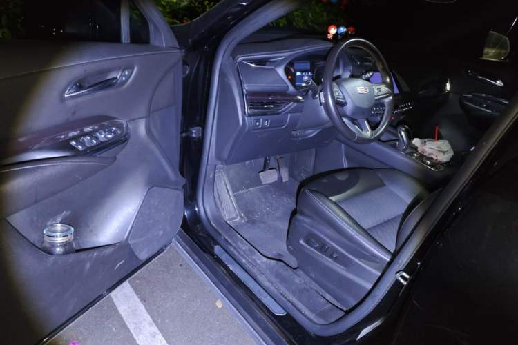 Used Cadillac XT4 2018 28T Two-Wheel Drive Tech Version Driver Seat