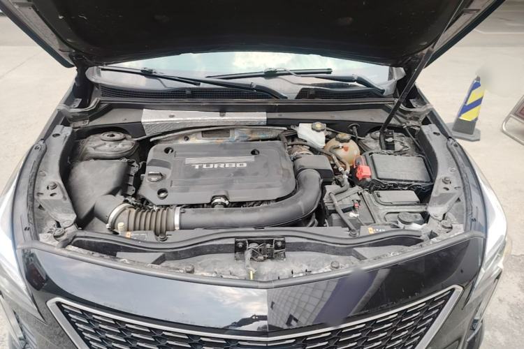 Used Cadillac XT4 2018 28T Two-Wheel Drive Tech Version Engine Bay