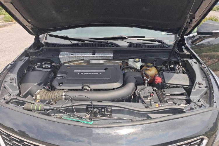 Used Cadillac XT4 2018 28T Two-Wheel Drive Tech Version Engine Bay