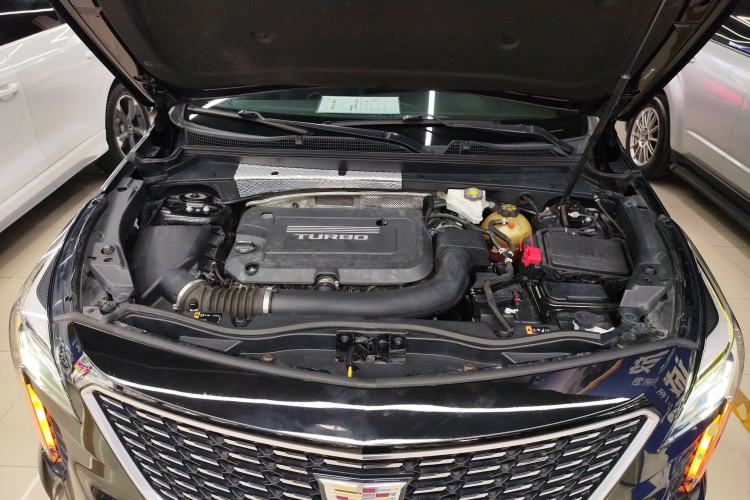 Used Cadillac XT4 2018 28T Two-Wheel Drive Tech Version Engine Bay