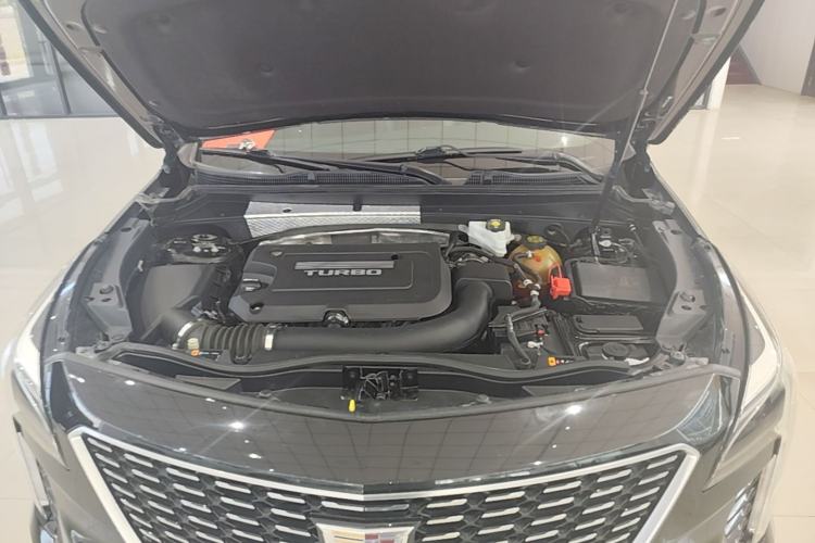 Used Cadillac XT4 2018 28T Two-Wheel Drive Tech Version Engine Bay