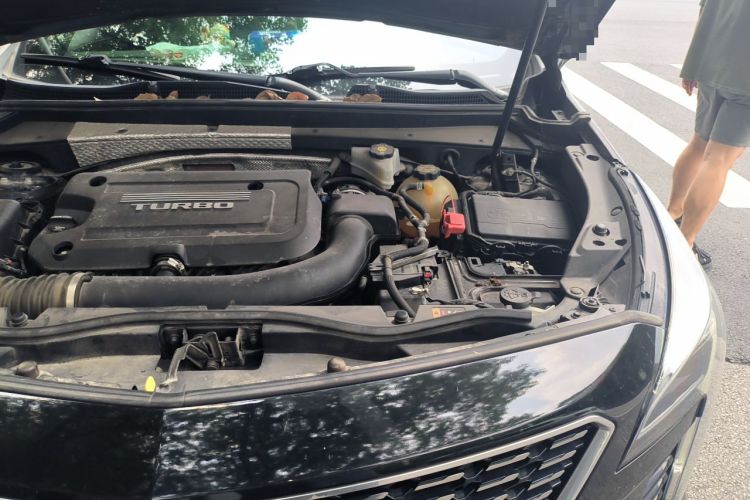 Used Cadillac XT4 2018 28T Two-Wheel Drive Leading Version Engine Bay Left