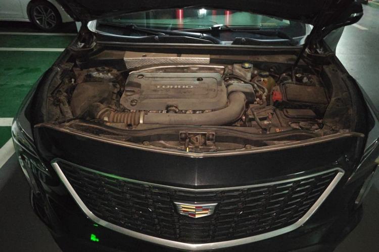 Used Cadillac XT4 2018 28T Two-Wheel Drive Tech Version Engine Bay