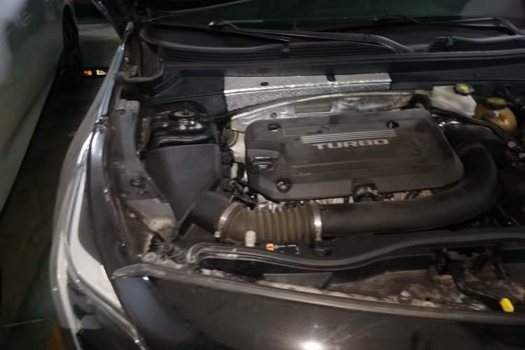 Used Cadillac XT4 2018 28T Two-Wheel Drive Leading Version Engine Bay Right