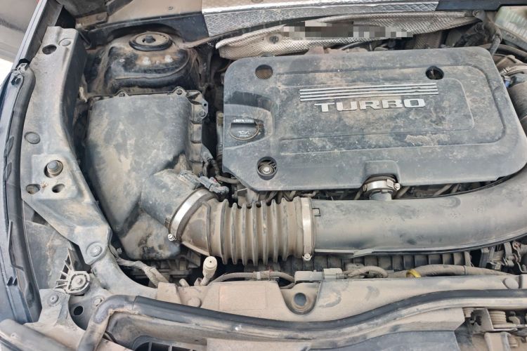 Used Cadillac XT4 2018 28T Two-Wheel Drive Tech Version Engine Bay Right