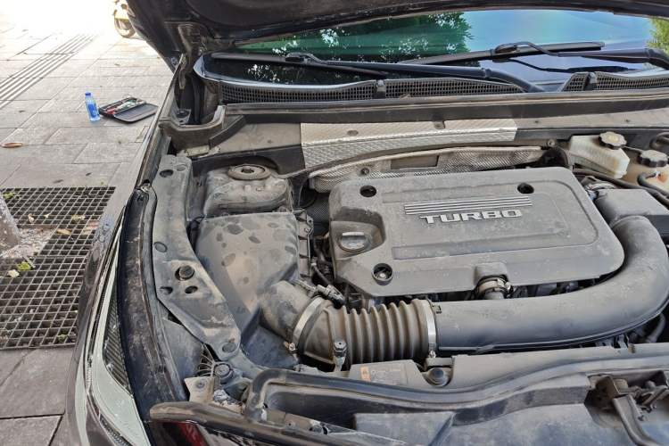 Used Cadillac XT4 2018 28T Two-Wheel Drive Leading Version Engine Bay Right