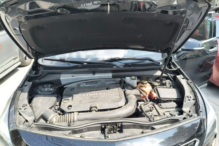 Used Cadillac XT4 2018 28T Two-Wheel Drive Leading Version Engine Bay