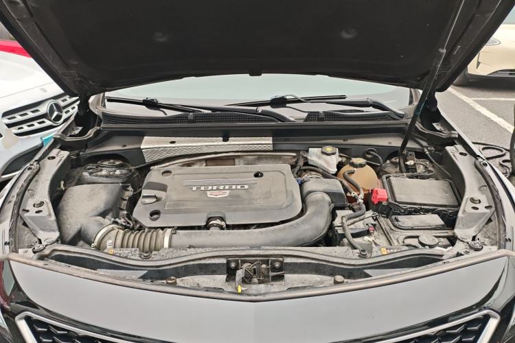 Used Cadillac XT4 2018 28T Two-Wheel Drive Leading Sport Model Engine Bay